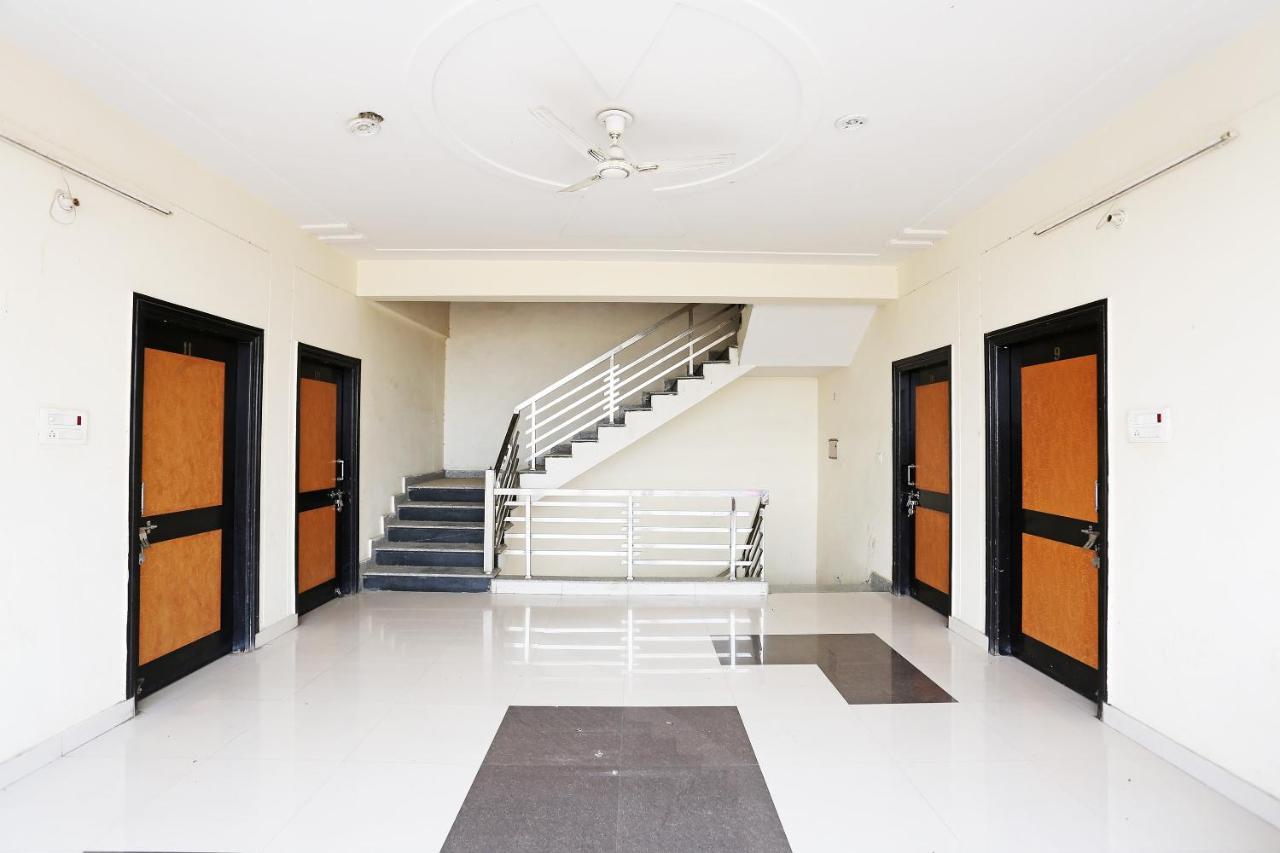 Oyo 40446 Yas Residency Hotel Alīgarh Exterior foto