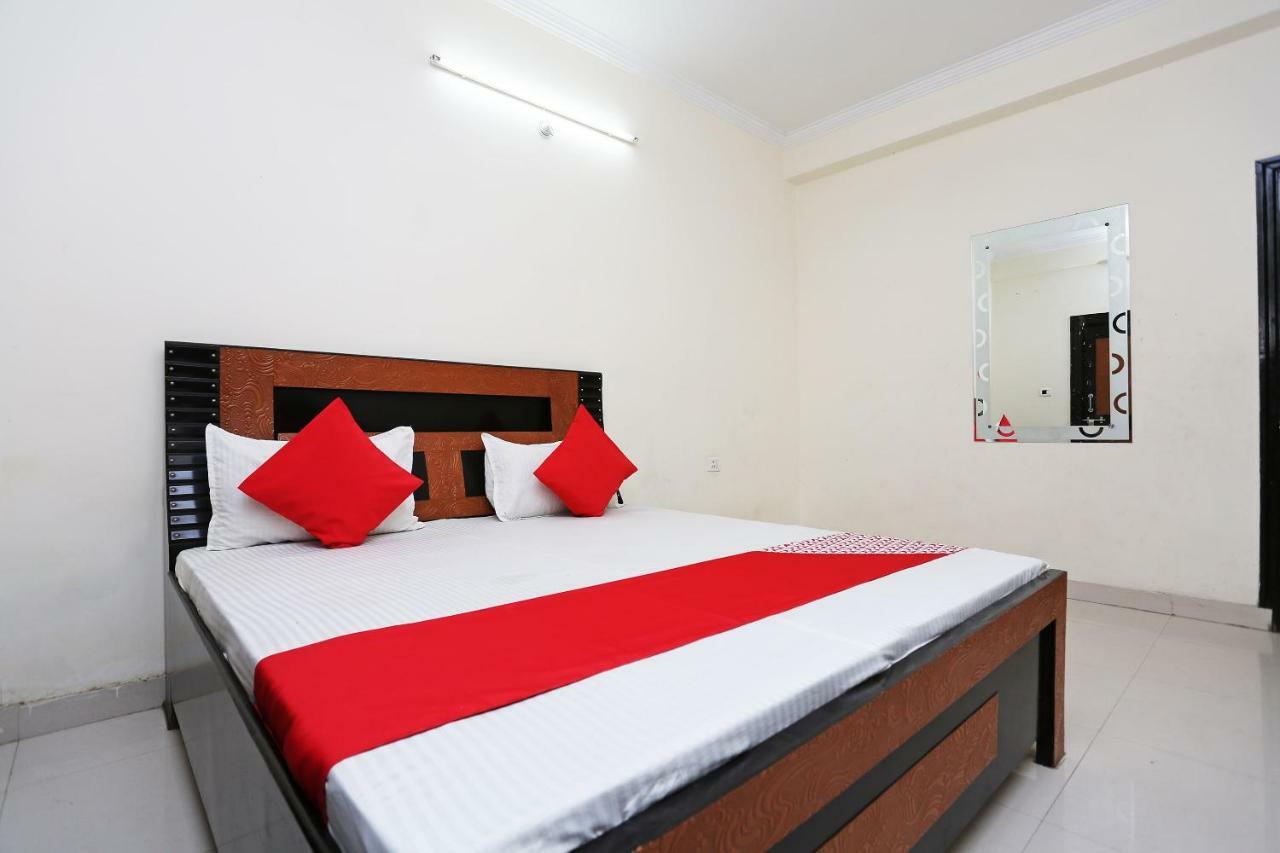 Oyo 40446 Yas Residency Hotel Alīgarh Exterior foto